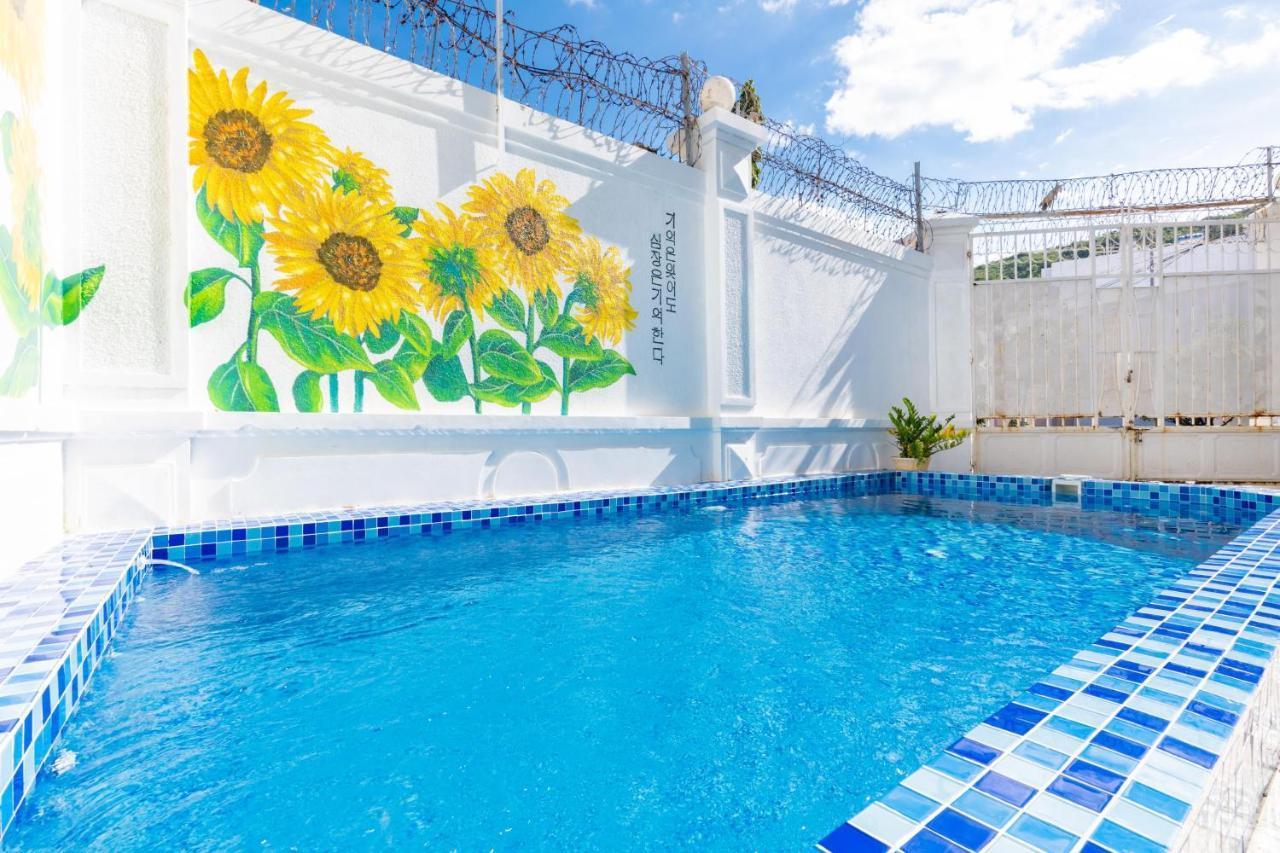 Palm Villa 3 - 5Bedrooms In Center Vungtau Vung Tau Exteriör bild